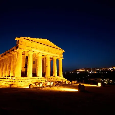 La Casa Di Elvira Apartment *