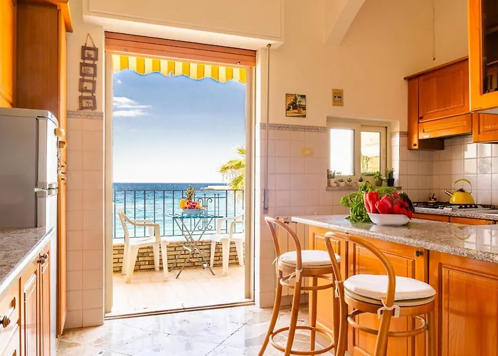 La Casa Di Elvira Apartment Giardini Naxos